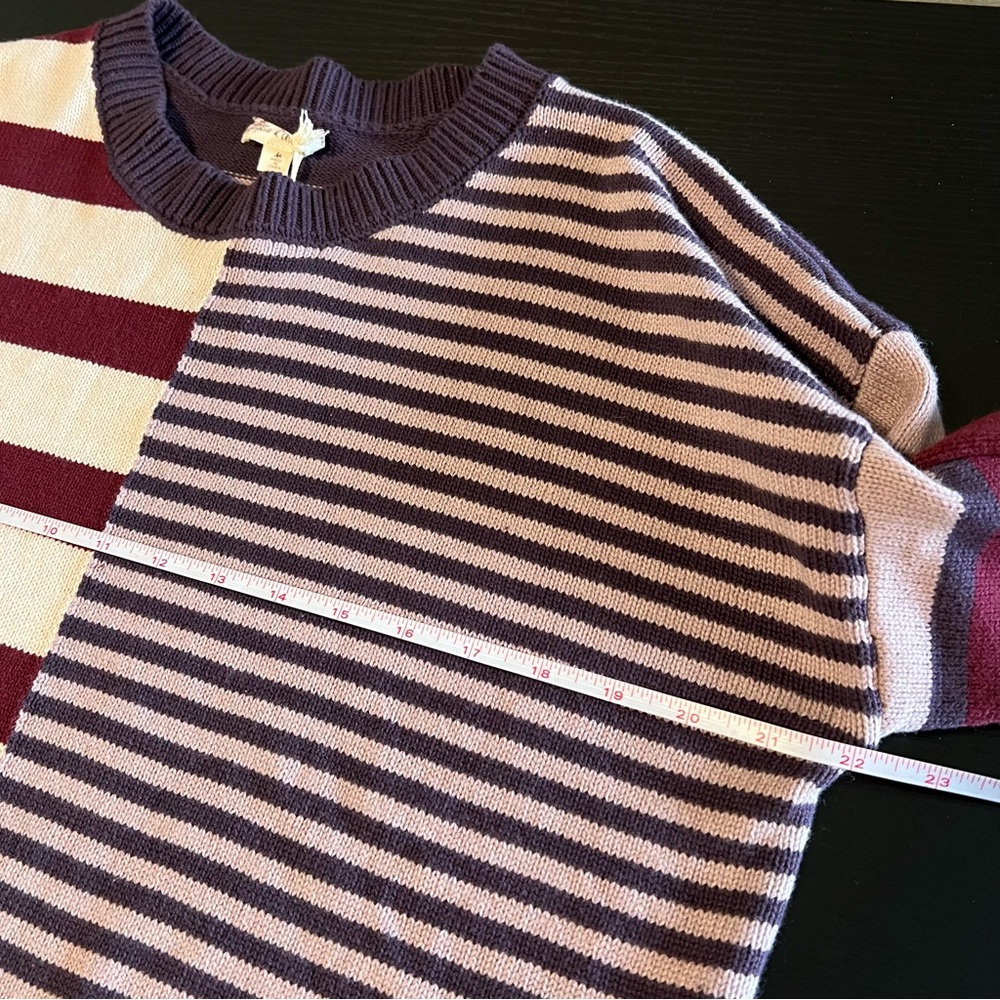 Hem & Thread Women’s Purple Striped Sweater Medium NWT - Picture 9 of 10